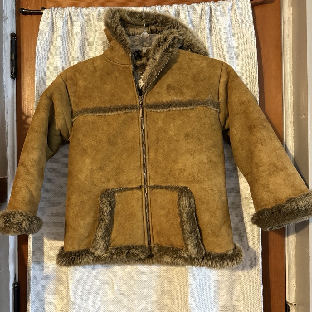 WIDGEON FAUX FUR GIRLS/TEEN WARM WINTER SUEDE HOODED COAT‎ SIZE 10